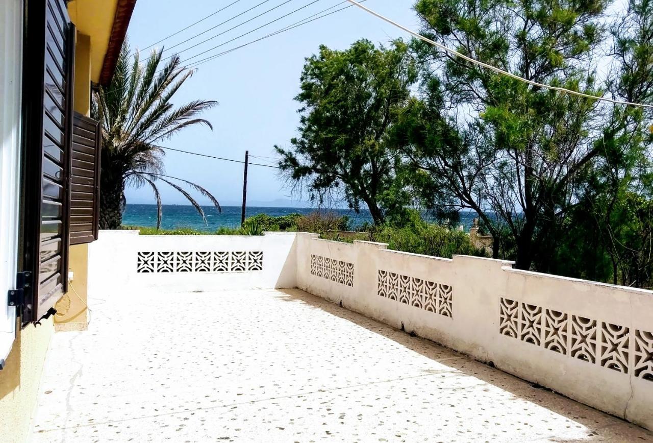 ארטמידה Summerhouse Peggy: Close To Athens Airport By The Sea מראה חיצוני תמונה